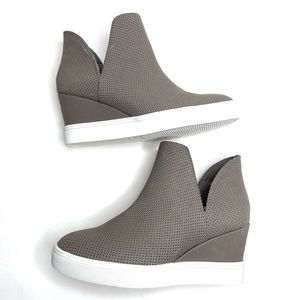 MIA Ankle Wedge Sneakers